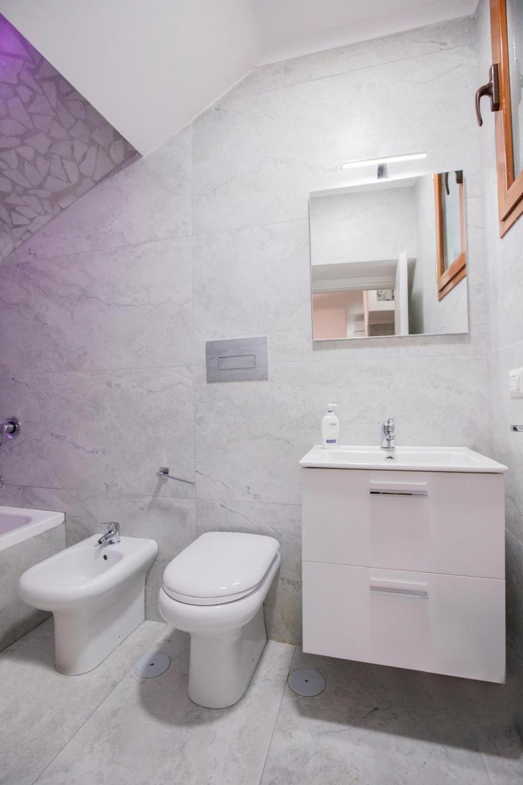 B&B Le Stanze Di Aurora 나폴리 외부 사진